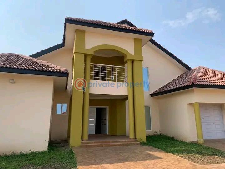 4 bedroom House For Rent East Airport Airport Residential Area Accra - 0