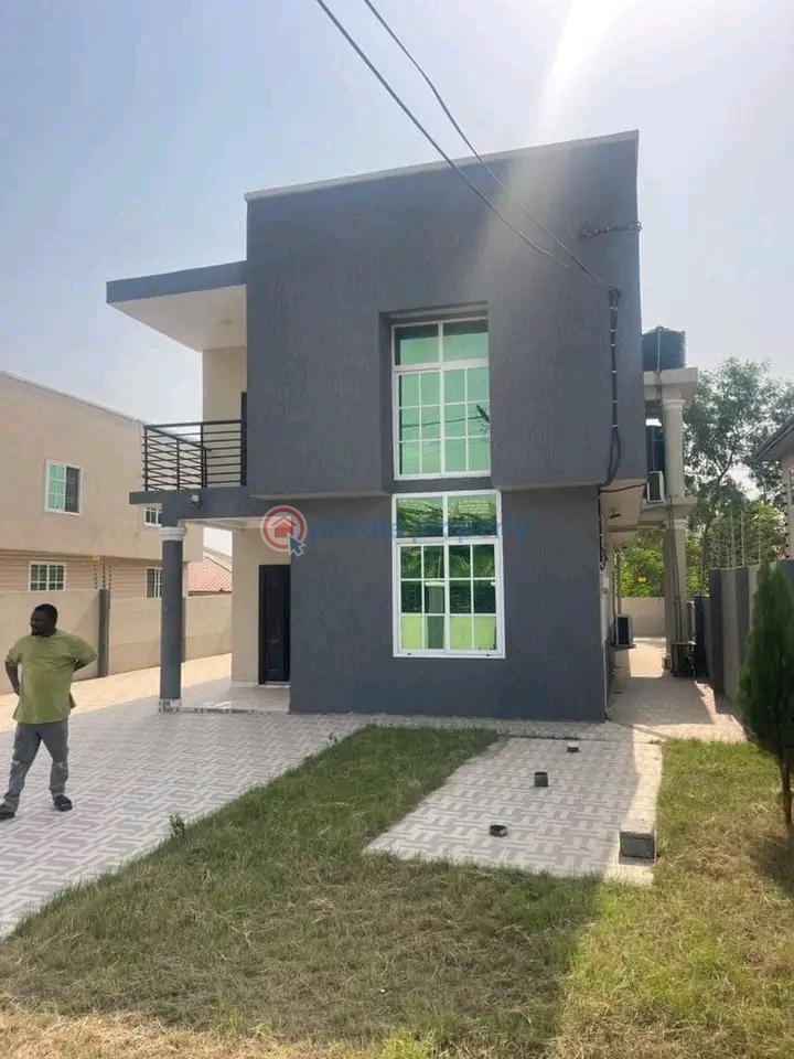 4 bedroom House For Sale Odumase Pokuase (Pokoasi) Ga West Municipal Accra - 2