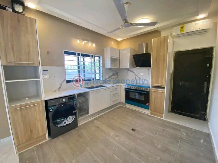 4 bedroom House For Sale Spintex Accra - 4