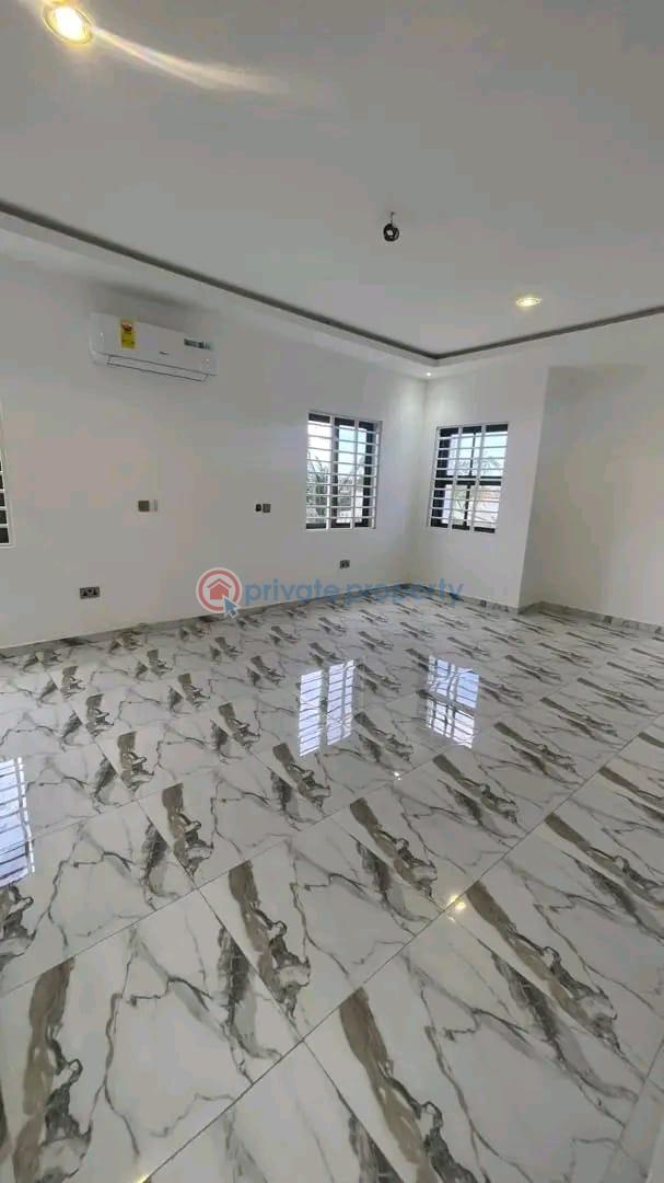 4 bedroom House For Sale Comm 18 Spintex Accra - 6