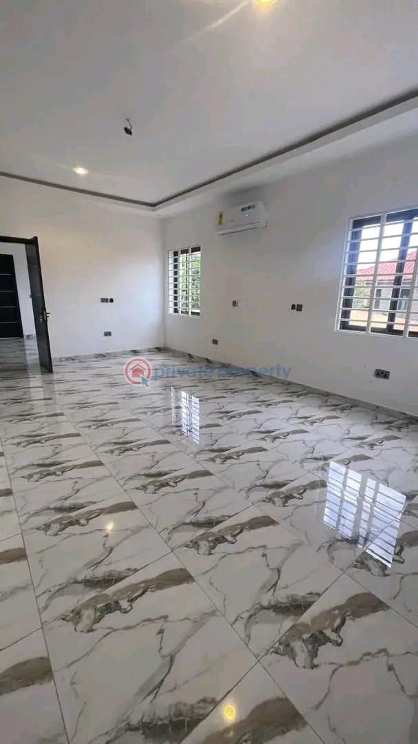 4 bedroom House For Sale Comm 18 Spintex Accra - 5