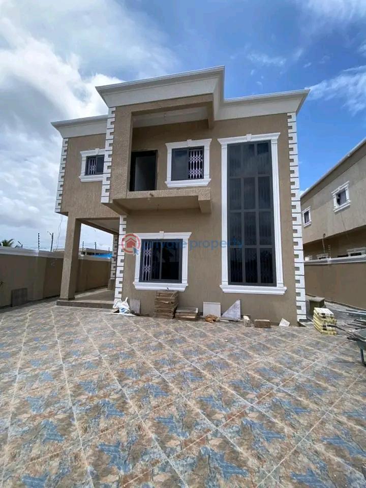 4 bedroom House For Sale Achimota Accra - 1