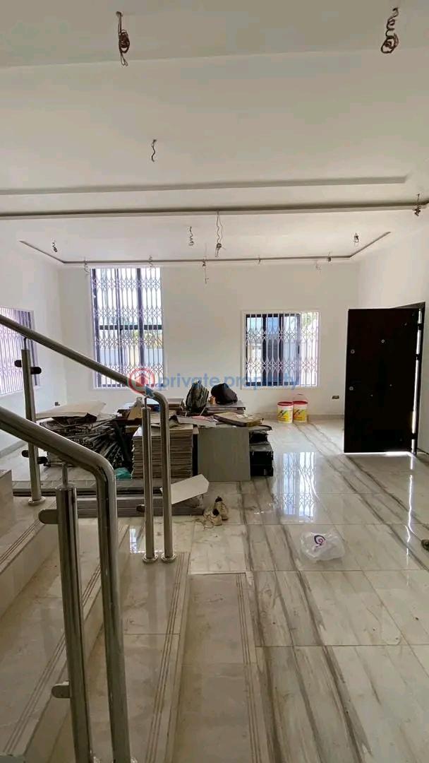 4 bedroom House For Sale Achimota Accra - 2