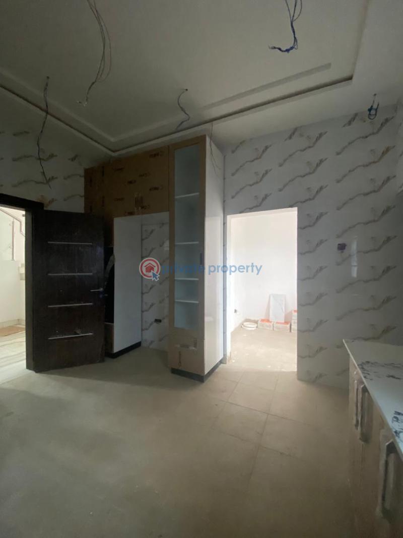 4 bedroom House For Sale Achimota Accra - 5