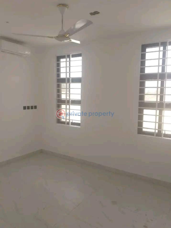 4 bedroom House For Sale Dansoman Accra - 6