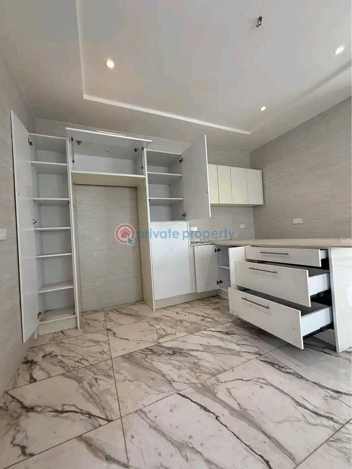 4 bedroom House For Sale East Airport Airport Residential Area Accra - 5