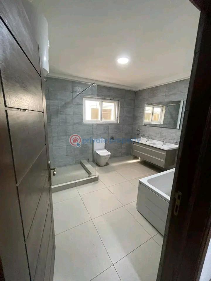 4 bedroom House For Sale Labone La Dade Kotopon Municipal Accra - 7