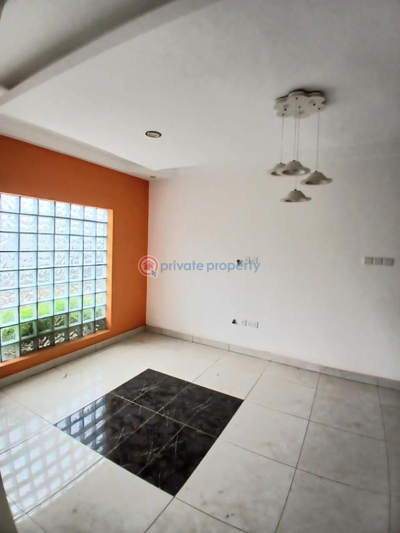 4 bedroom Detached Duplex For Sale Lakeside Estates. Adenta Municipal Accra - 7