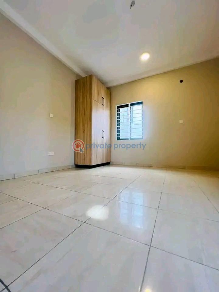4 bedroom House For Sale Lakeside Estates. Adenta Municipal Accra - 1