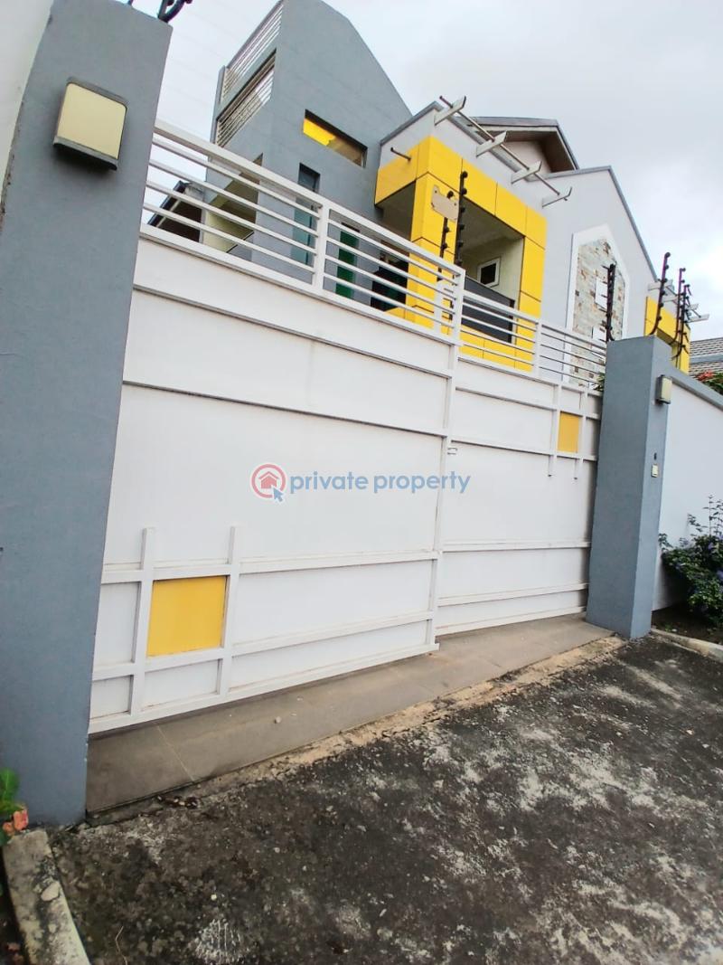 4 bedroom Detached Duplex For Sale Lakeside Estates. Adenta Municipal Accra - 1