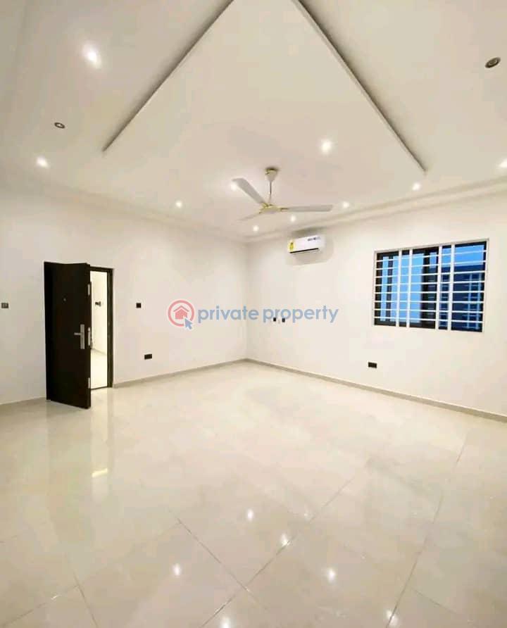 4 bedroom House For Sale Ogbojo Adenta Municipal Accra - 6