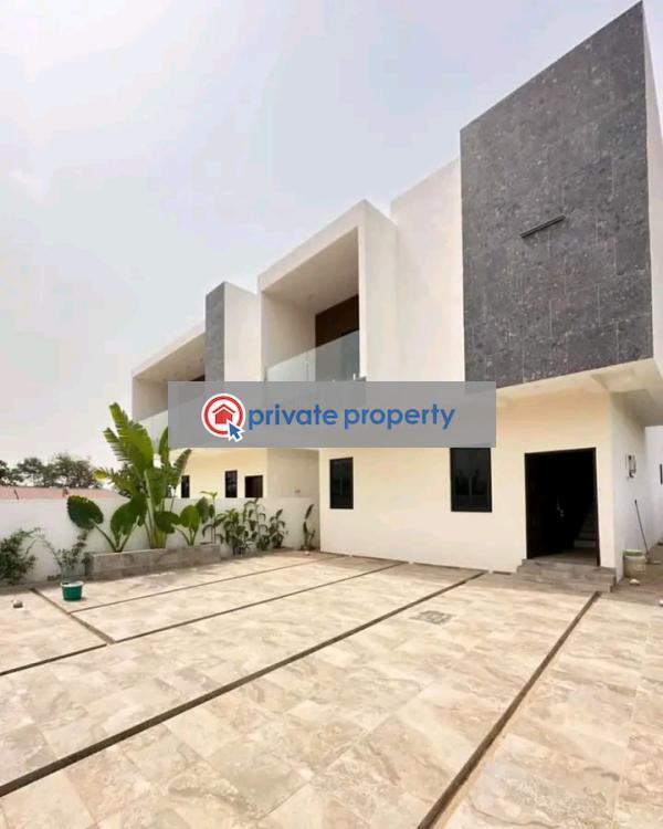 4 bedroom Townhouse For Sale &nbsp;oyarifa La Nkwantanang Madina Municipal Accra - 4
