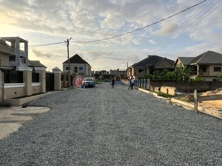 4 bedroom House For Sale Pokuase (Pokoasi) Ga West Municipal Accra - 3