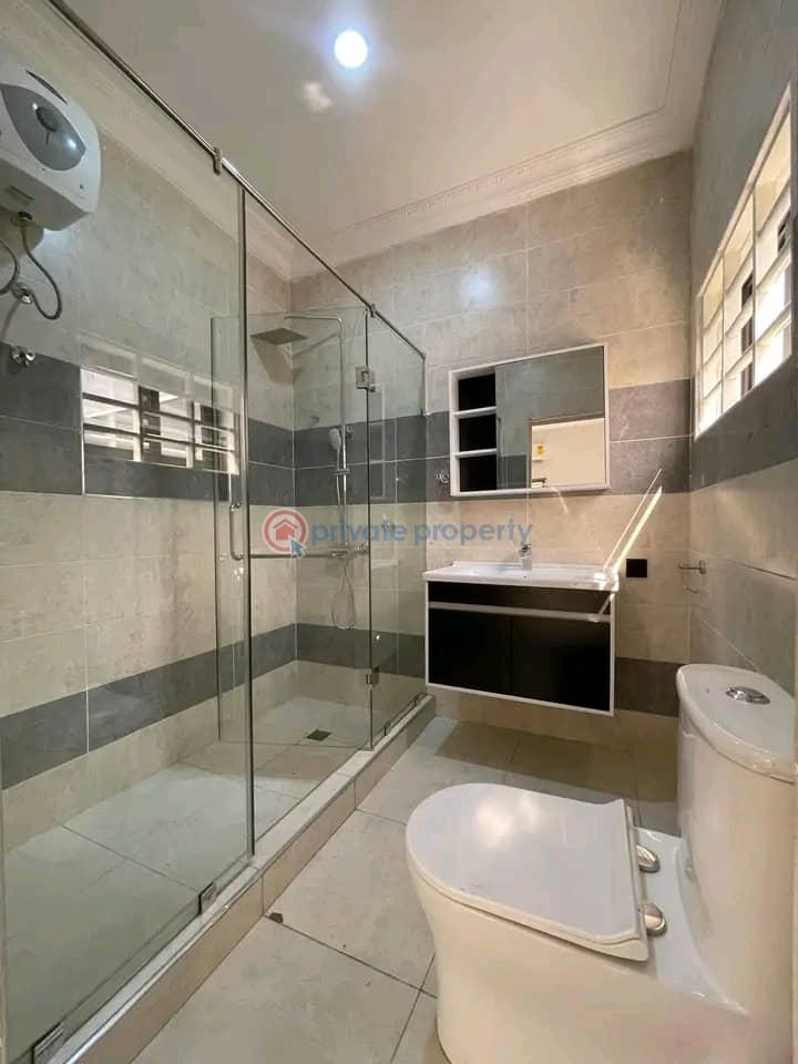 4 bedroom House For Sale Spintex Accra - 3
