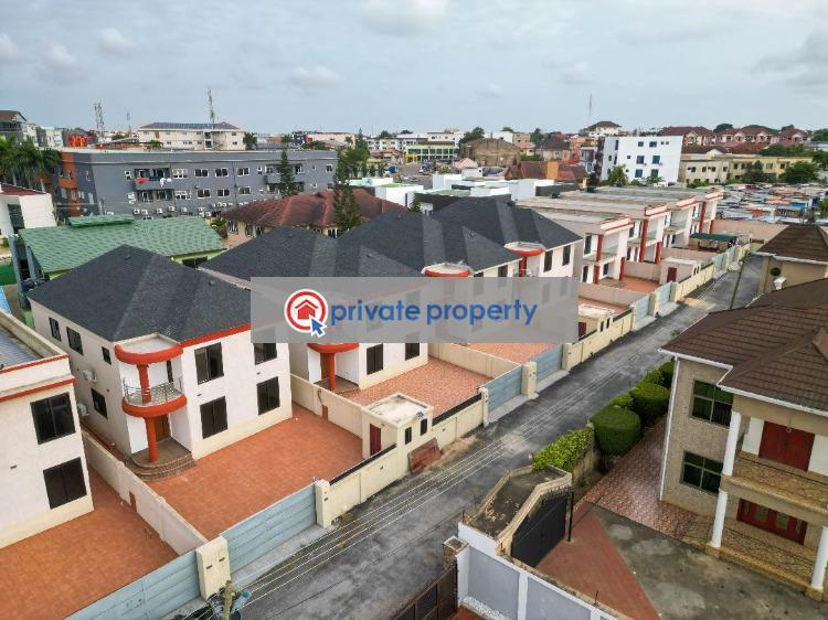 4 bedroom House For Sale &nbsp;a&c Mal East Legon Accra - 1