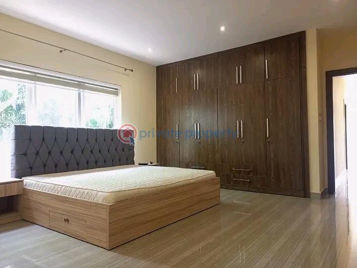 4 bedroom Townhouse For Sale Cantonments Accra - 3