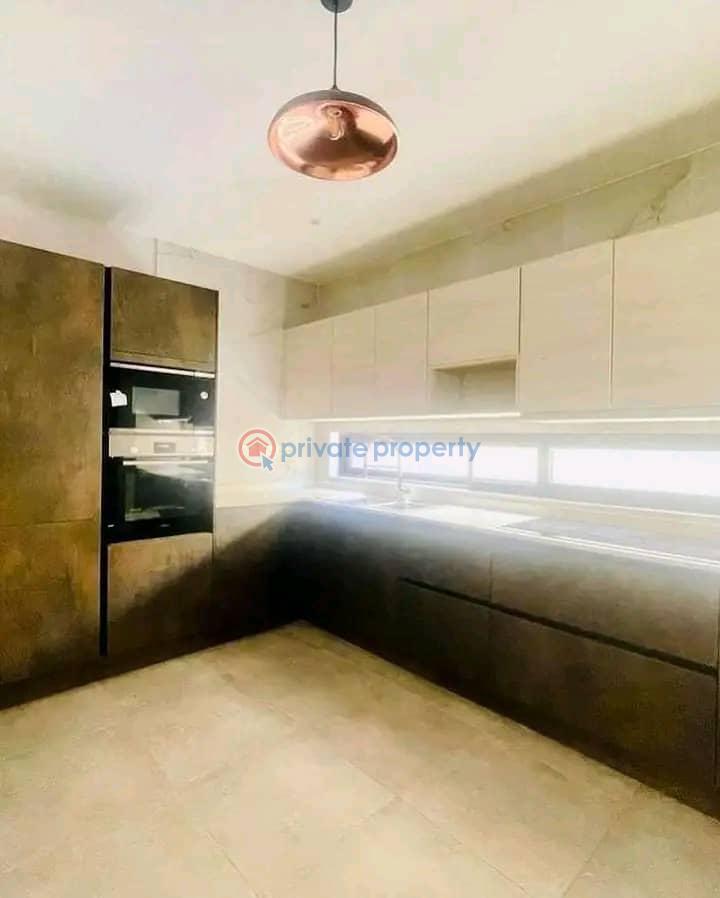 4 bedroom Townhouse For Sale Cantonments Accra - 5