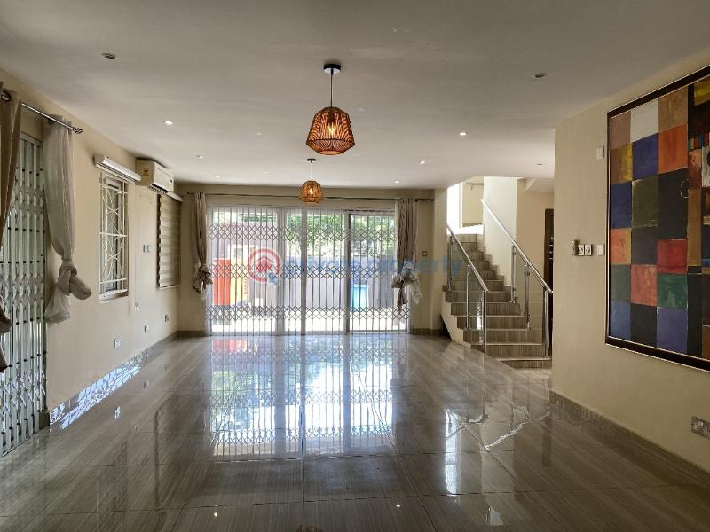 4 bedroom Townhouse For Sale Labone La (Labadi) La Dade Kotopon Municipal Accra - 10