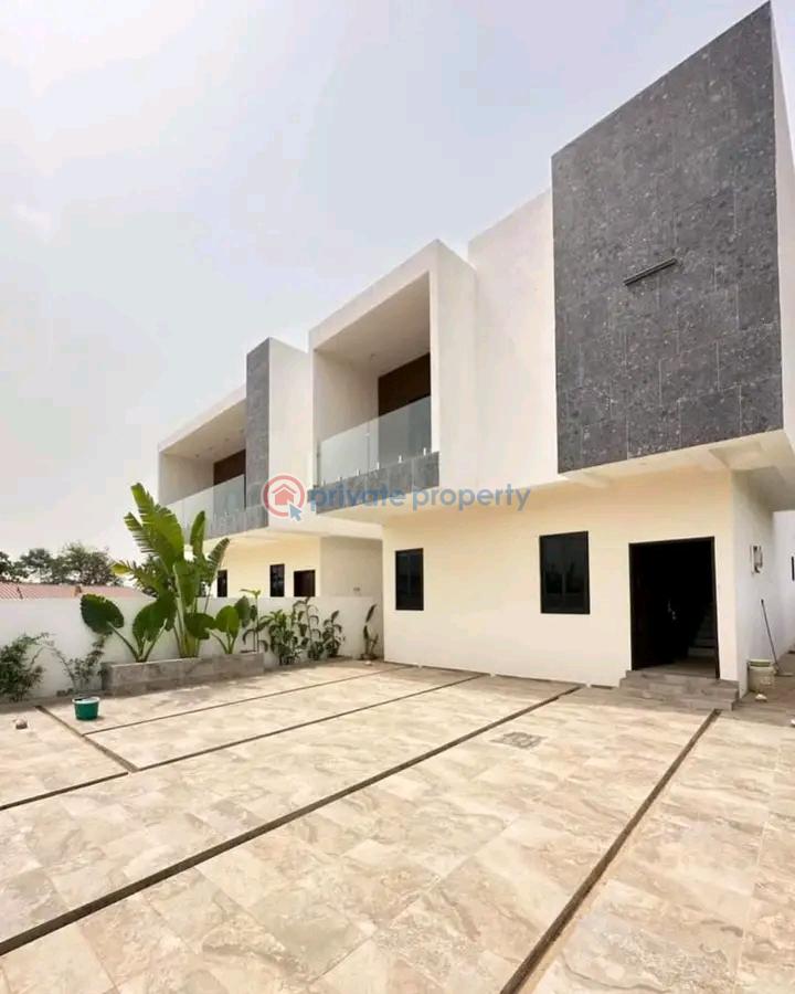 4 bedroom House For Sale Oyarifa La Nkwantanang Madina Municipal Accra - 1