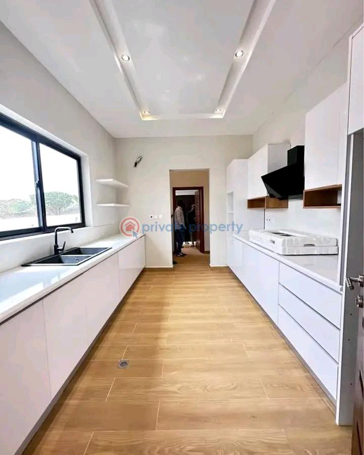 4 bedroom House For Sale Oyarifa La Nkwantanang Madina Municipal Accra - 3