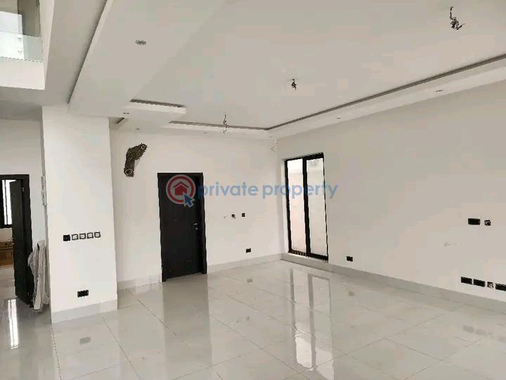 4 bedroom House For Sale Spintex Accra - 6