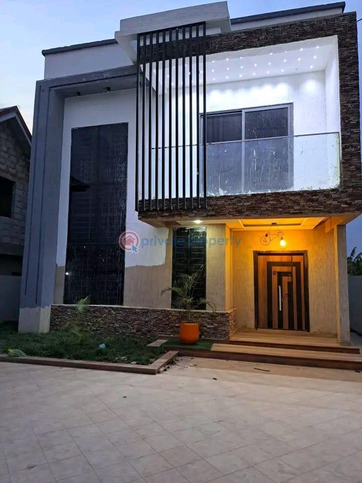 4 bedroom Townhouse For Sale Comm 18 Spintex Accra - 1