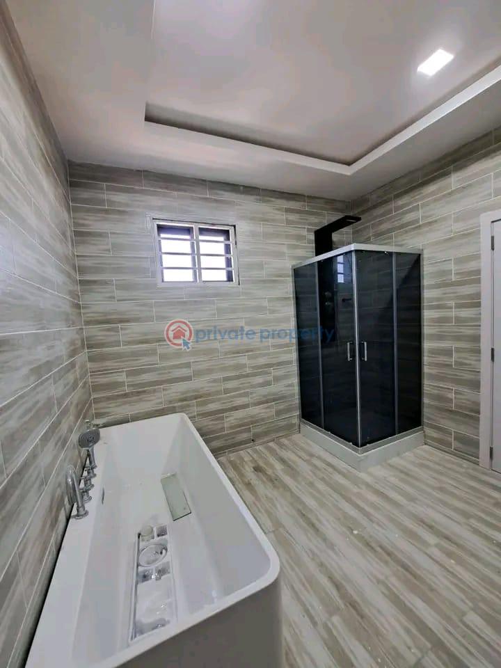 4 bedroom Townhouse For Sale Comm 18 Spintex Accra - 8