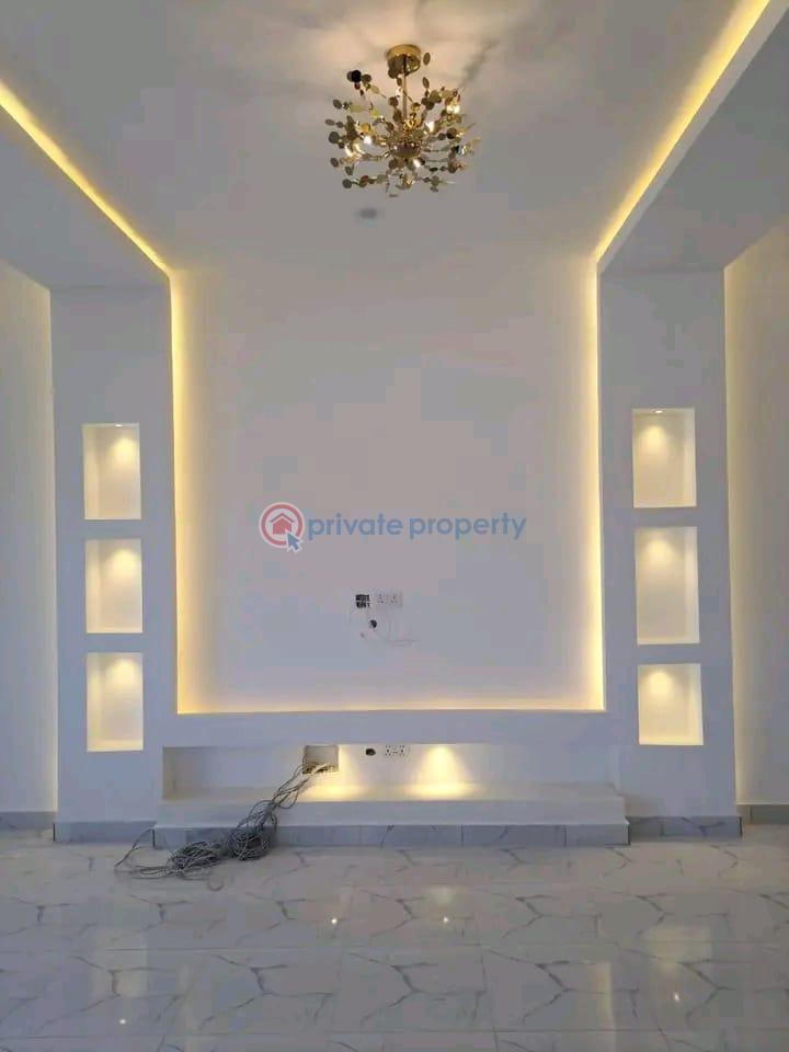 4 bedroom Townhouse For Sale Comm 18 Spintex Accra - 4
