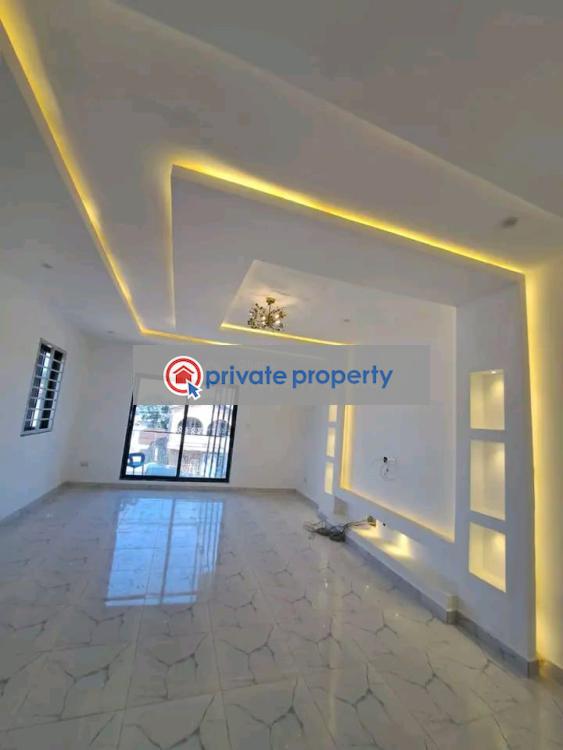 4 bedroom House For Sale &nbsp;community 18 Spintex Accra - 5