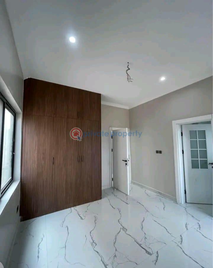 4 bedroom Townhouse For Sale Manet Spintex Accra - 6