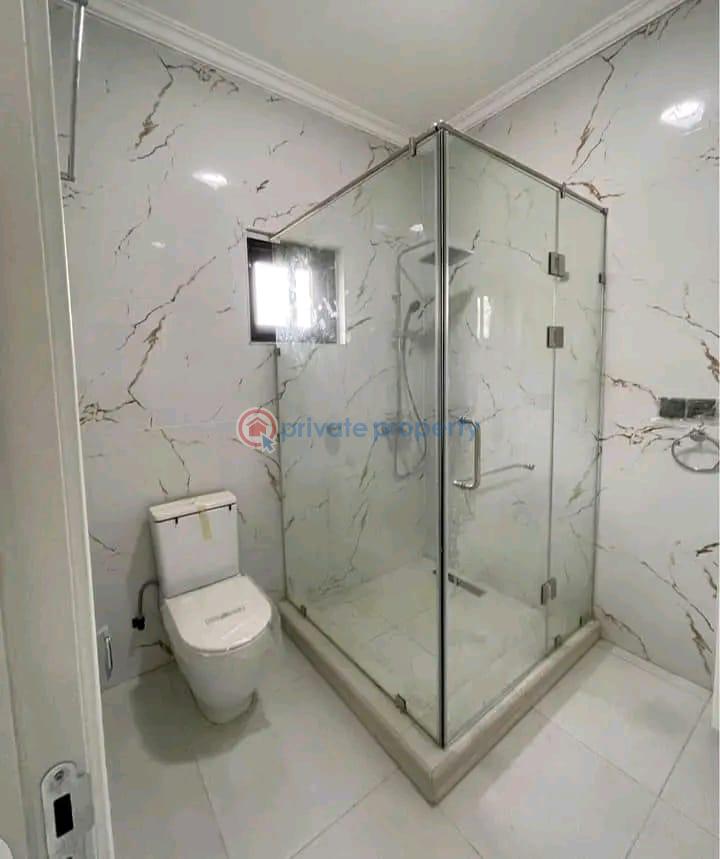 4 bedroom Townhouse For Sale Manet Spintex Accra - 2