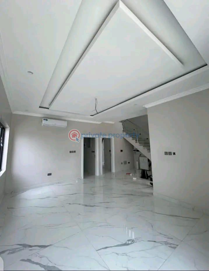 4 bedroom Townhouse For Sale Manet Spintex Accra - 5