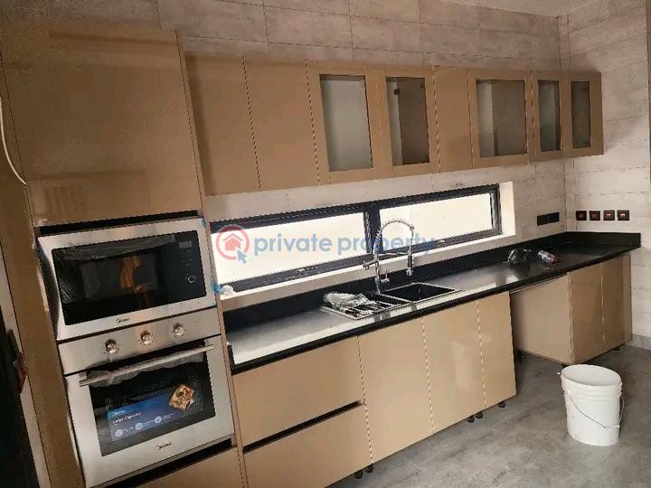 4 bedroom House For Sale Spintex Accra - 3