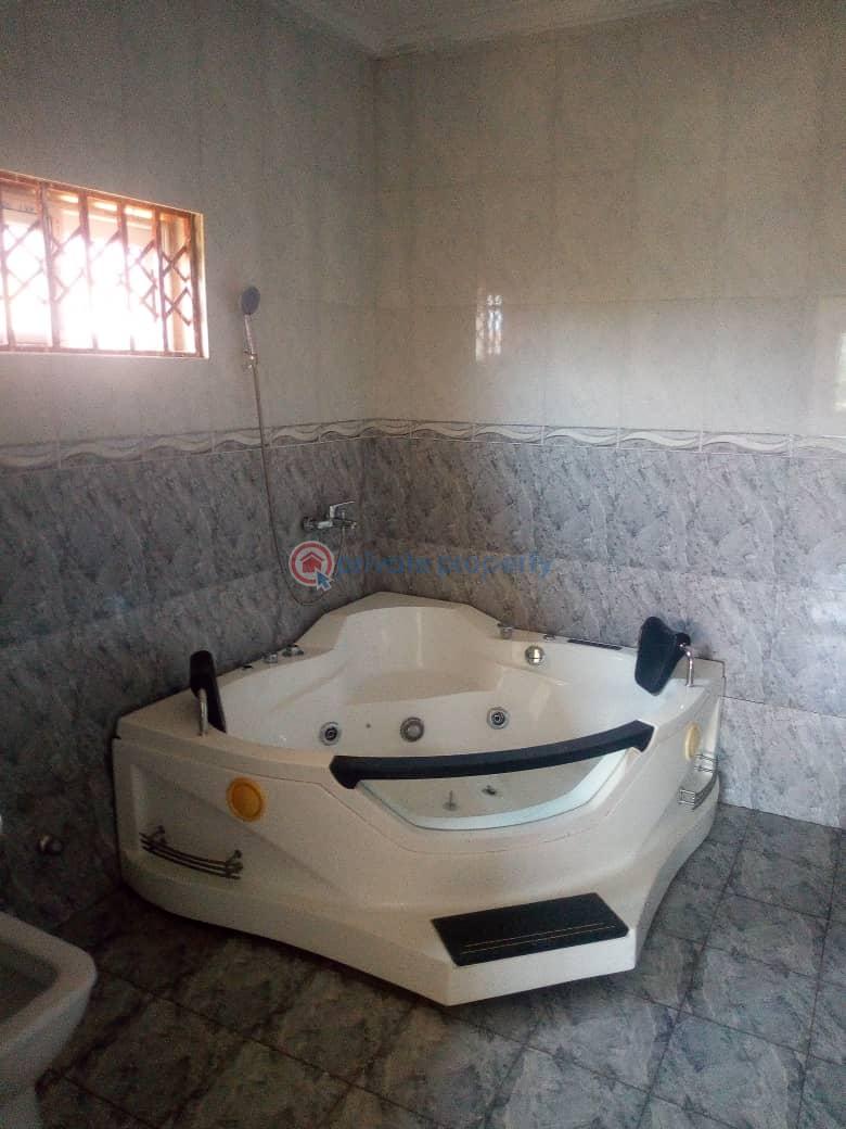 5 bedroom House For Rent Adjiringanor East Legon Accra - 5