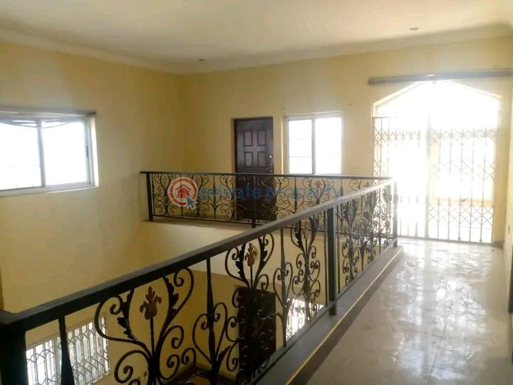5 bedroom House For Rent Dzorwulu Accra - 5