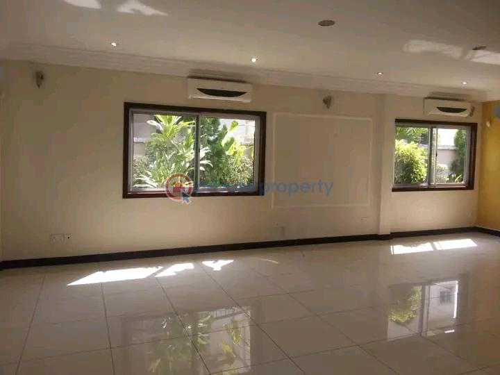 5 bedroom House For Sale Cantonments Accra - 1