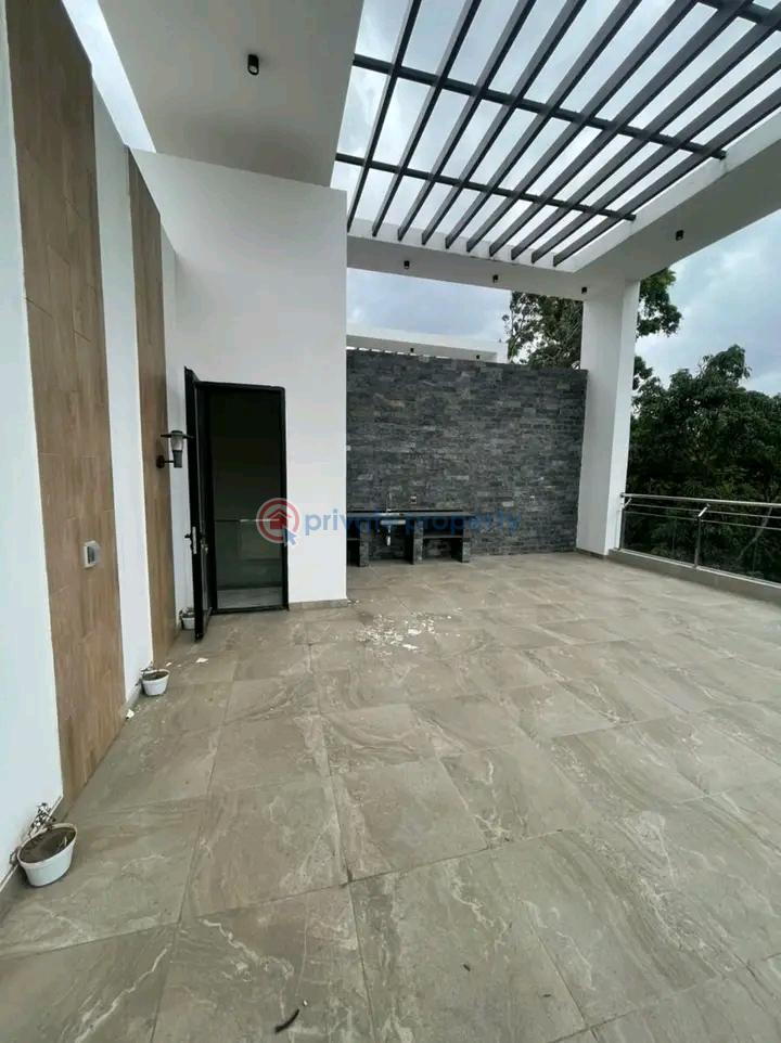 5 bedroom Townhouse For Rent Cantonments Accra - 1