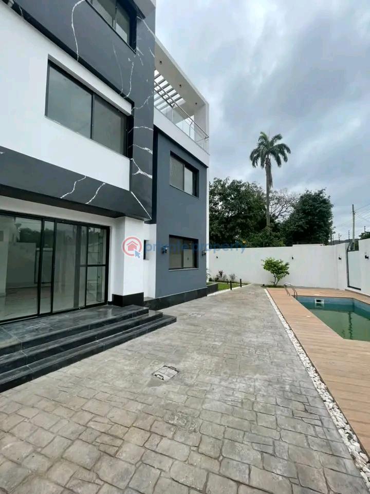 5 bedroom Townhouse For Rent Cantonments Accra - 11