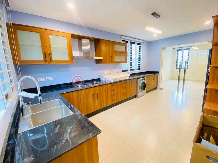 5 bedroom House For Sale Tse Addo Accra - 8