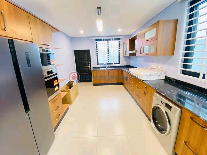 5 bedroom House For Sale Tse Addo Accra - 6