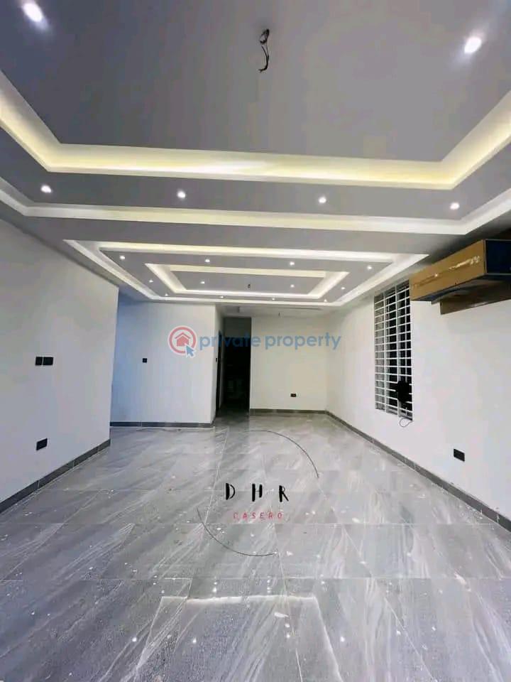5 bedroom House For Sale East Airport Airport Residential Area Accra - 3