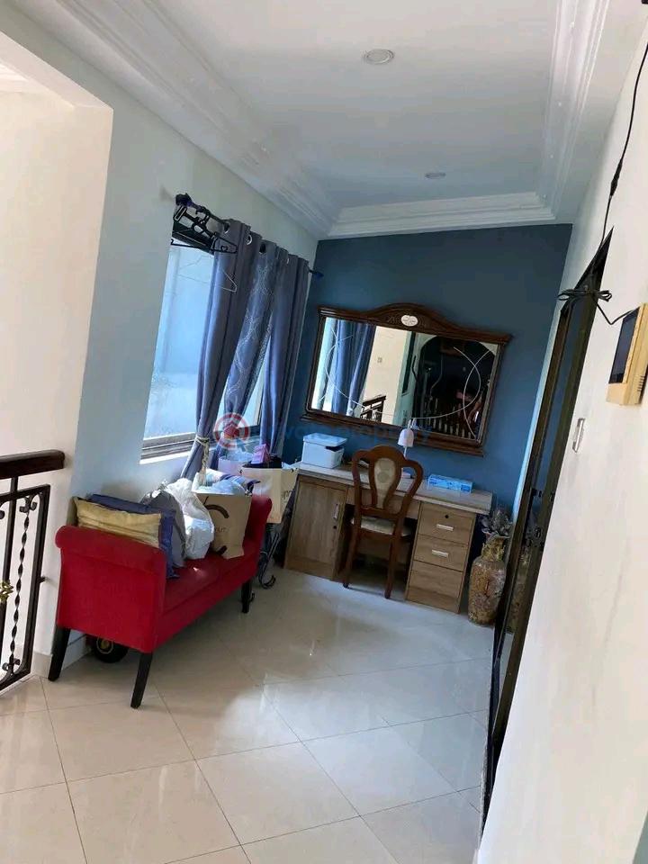 6 bedroom House For Rent East Airport Airport Residential Area Accra - 8