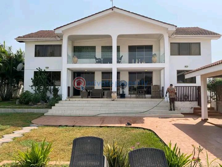 6 bedroom House For Rent East Airport Airport Residential Area Accra - 0