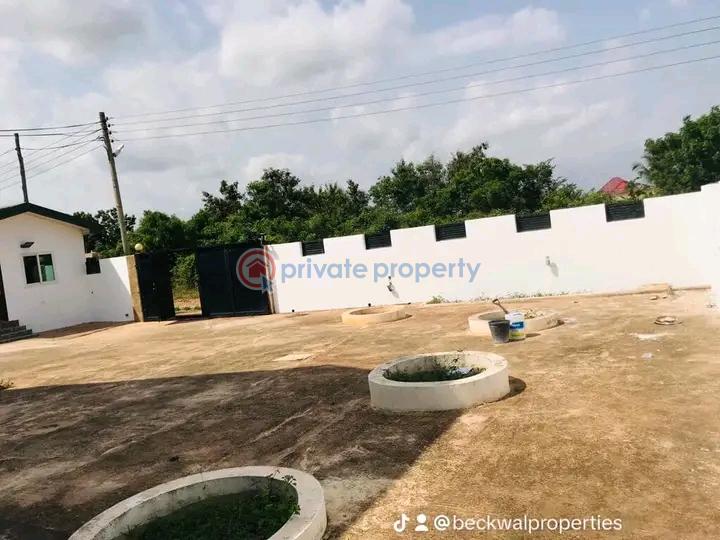 6 bedroom House For Sale Adenta Municipal Accra - 4