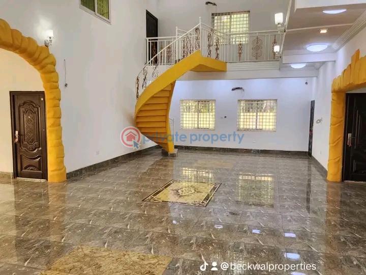 6 bedroom House For Sale Adenta Municipal Accra - 2