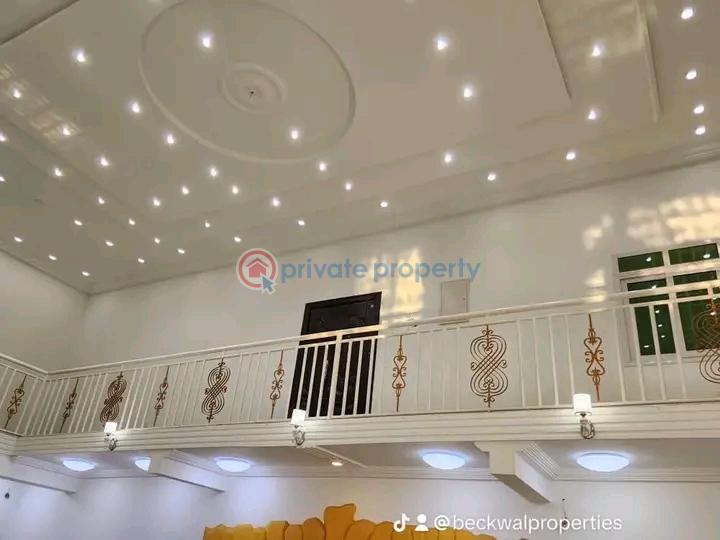 6 bedroom House For Sale Adenta Municipal Accra - 3