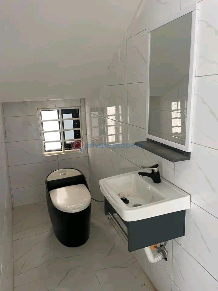 4 bedroom House For Sale Spintex Accra - 6