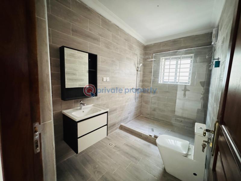 4 bedroom House For Sale Hfc Estate Comm 18 Spintex Accra - 14