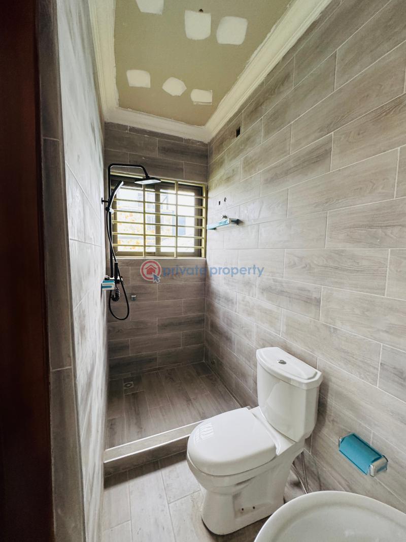 4 bedroom House For Sale Hfc Estate Comm 18 Spintex Accra - 18