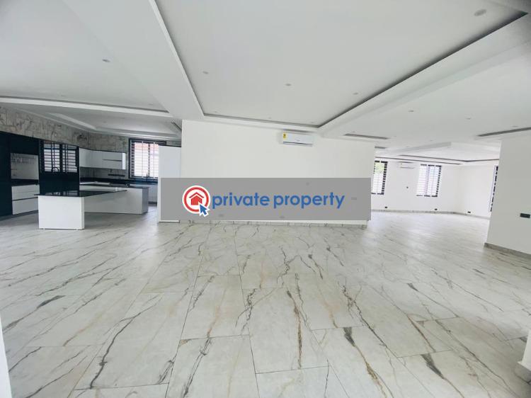 8 bedroom Detached Duplex For Sale &nbsp;adjacent American House East Legon Accra - 6
